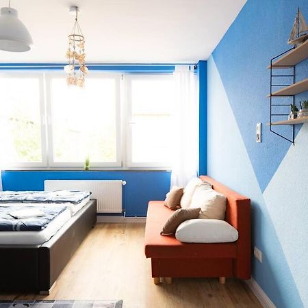 - Sea Apartment Duisburg Center & Parking Spaces & Kingsize Bett - Central Station Hbf - Buitenkant foto