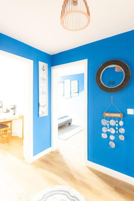 - Sea Apartment Duisburg Center & Parking Spaces & Kingsize Bett - Central Station Hbf - Buitenkant foto