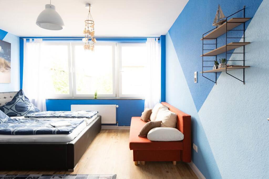 - Sea Apartment Duisburg Center & Parking Spaces & Kingsize Bett - Central Station Hbf - Buitenkant foto